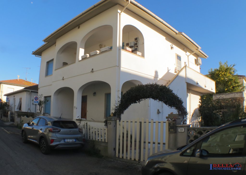 ingresso indipendente/Semi-indipendente in vendita  140 m², Rosignano Marittimo, località Vada