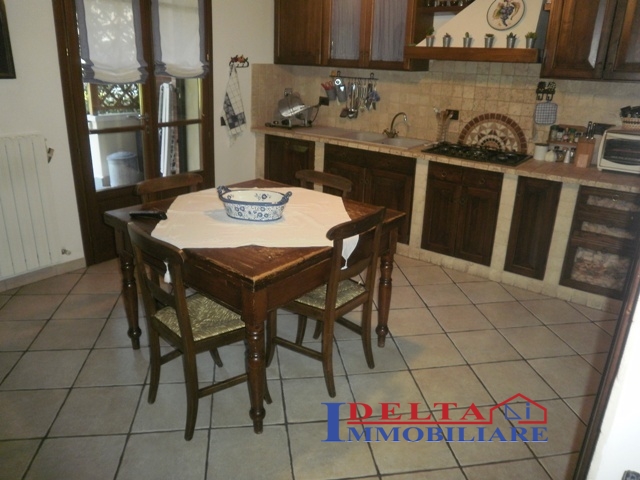 Villa Bifamiliare ROSIGNANO MARITTIMO vendita  Rosignano Solvay  Agenzia Delta Immobiliare