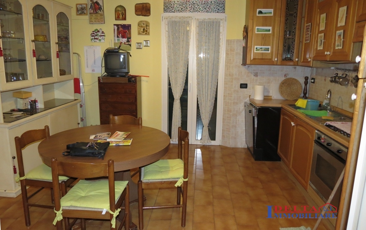 Villa Bifamiliare ROSIGNANO MARITTIMO vendita  Rosignano Solvay  Agenzia Delta Immobiliare