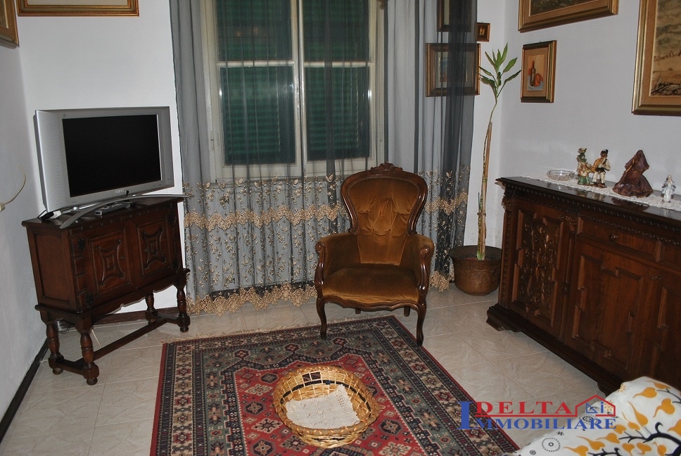 Villa Bifamiliare ROSIGNANO MARITTIMO vendita  Vada  Agenzia Delta Immobiliare