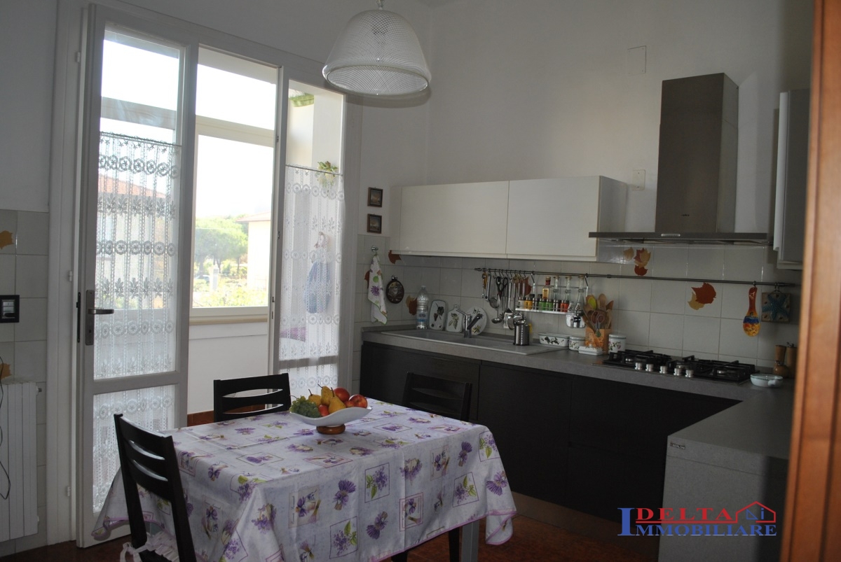 Villa Bifamiliare ROSIGNANO MARITTIMO vendita  Rosignano Solvay  Agenzia Delta Immobiliare