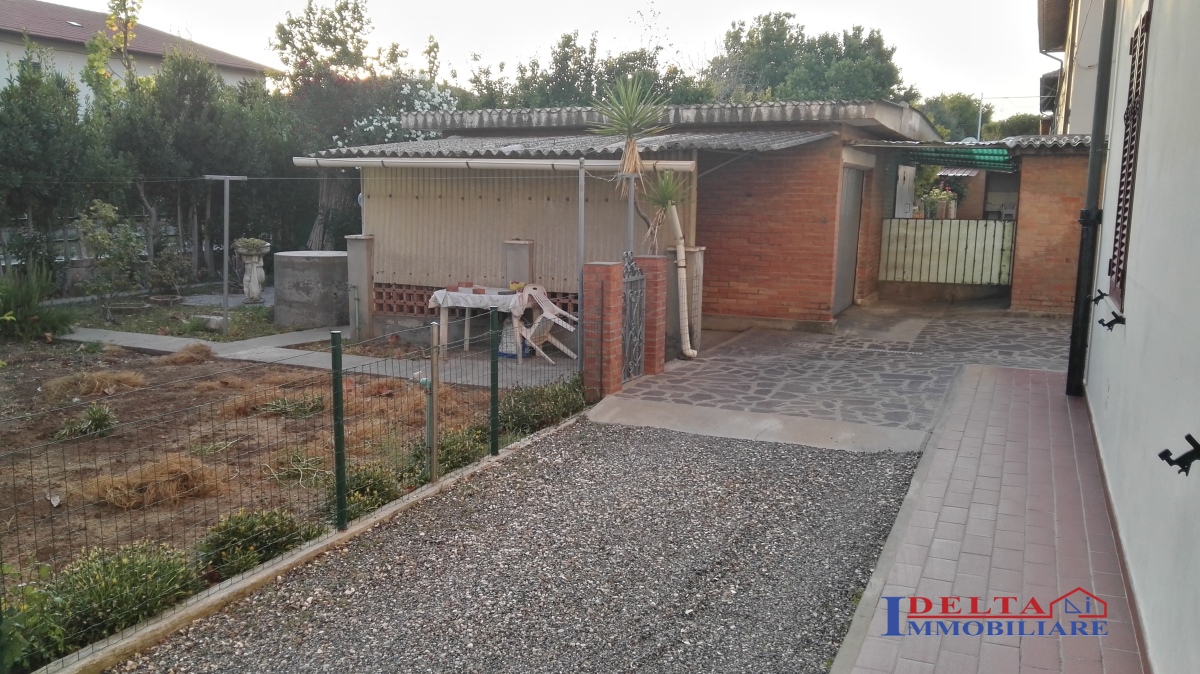 Appartamento ROSIGNANO MARITTIMO vendita  Rosignano Solvay  Agenzia Delta Immobiliare