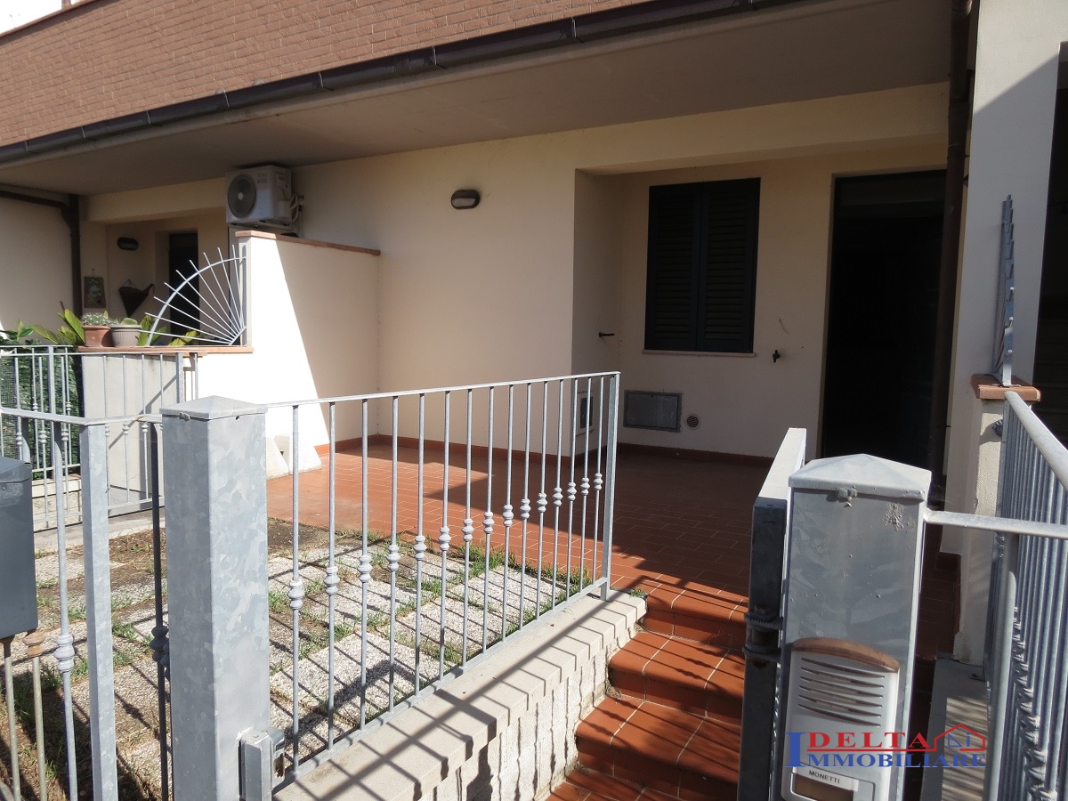 Villa Bifamiliare ROSIGNANO MARITTIMO vendita  Rosignano Solvay  Agenzia Delta Immobiliare